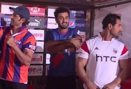 A casual picture of Hrithik, John and Ranbir together during ISL startup