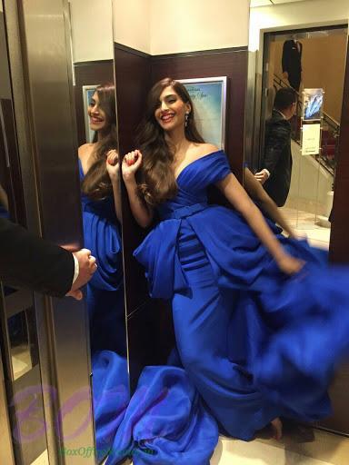 A quirky picture of Sonam Kapoor from Cannes 2015