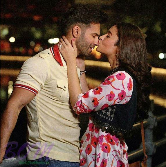 Scene of Alia Bhatt kissing Varun Dhawan in Badrinath Ki Dulhania movie