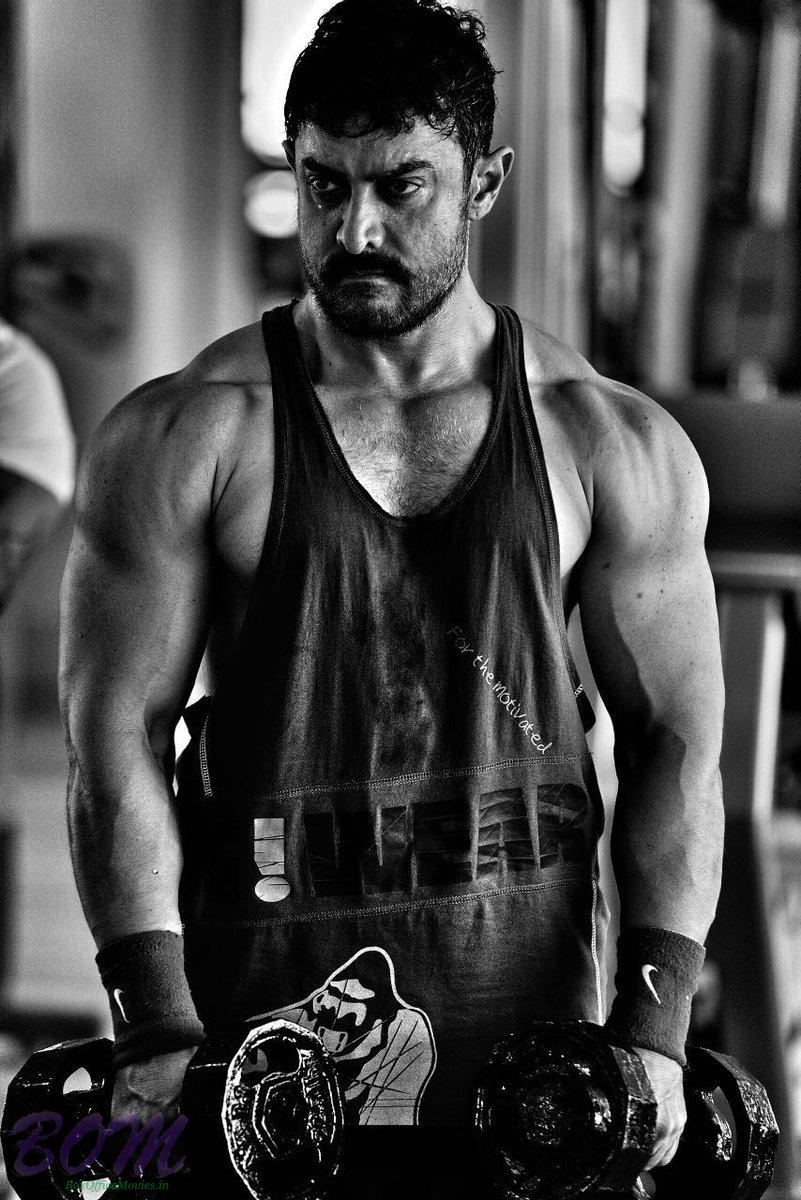 Aamir Khan first look as young Mahaveer in Dangal