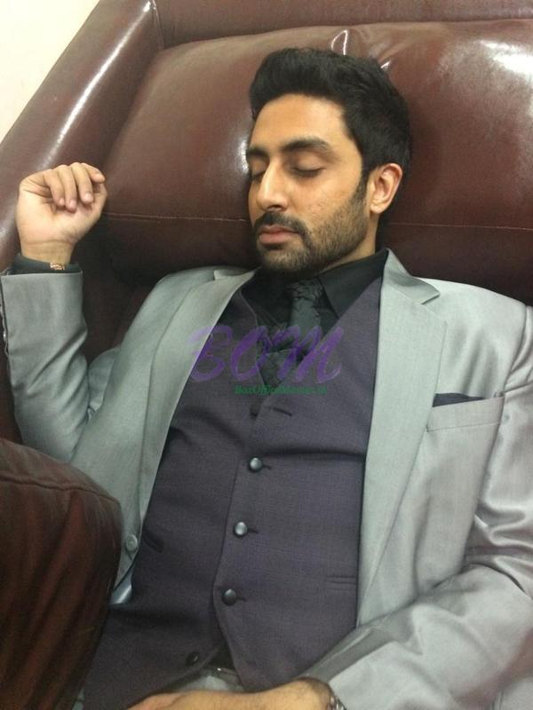 Abhishek Bachchan picture while sleeping on the seat