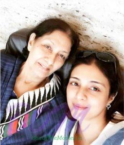 Actress Tabu selfie with her mother