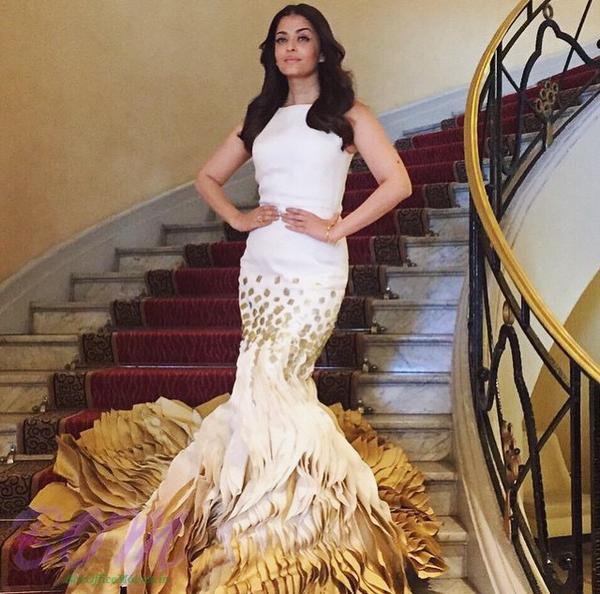 Aishwariya looks STUNNING in a George Chakra outfit at Cannes 2015