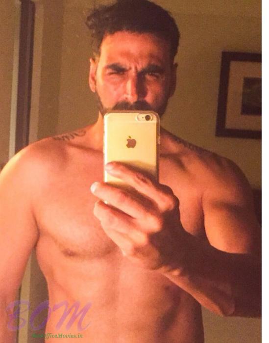 Akshay Kumar rough and tough selfie