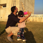 Akshay Kumar teaches his daughter to fly kite - so cute