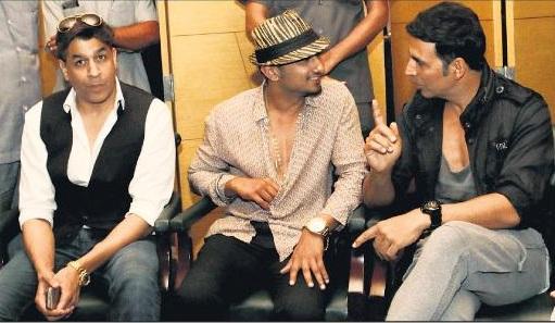 Akshay Kumar with HoneySingh & Rajat Bedi