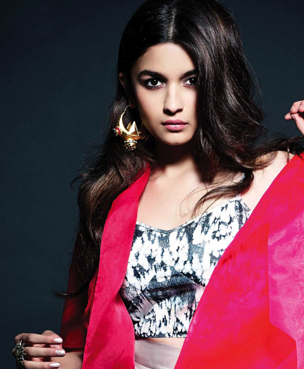 Alia Bhatt PIC 1 L'Official India May 2014