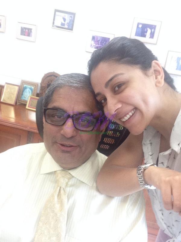 Amrita Puri with her Dad - Family Pic