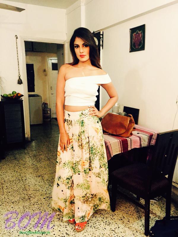 Another cute picture of Rhea Chakraborty in a cute room