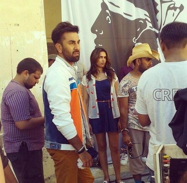 Another picture of Deepika Padukone and Ranbir Kapoor on the sets of Tamasha movie