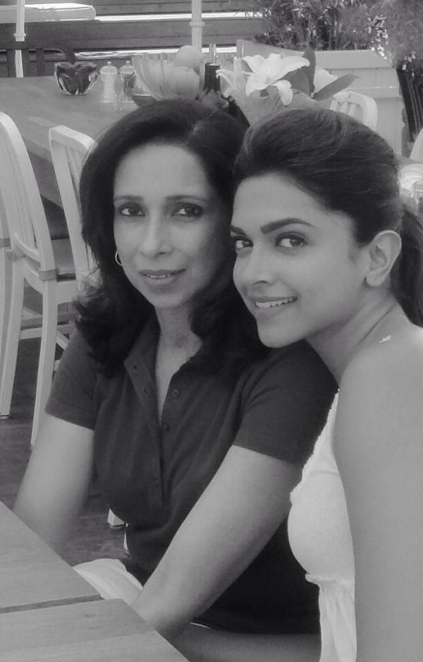 Beautiful Deepika Padukone with beautiful mother Ujjala