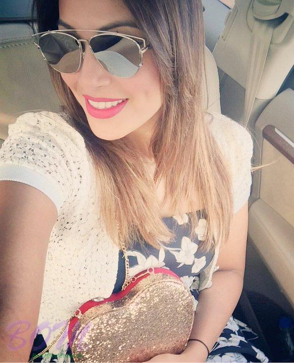 Bipasha Basu Valentine Day selfie with cool glasses gifted by Karan Singh Grover