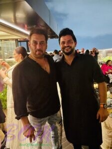 Suresh Raina selfie with Salman Khan