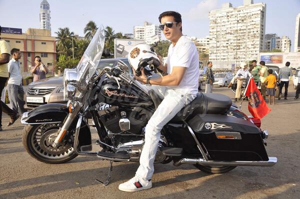 Dashing actor Jimmy Sheirgill during a bike rally to promote his film Fugly at Worli in Mumbai