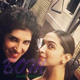 Deepika Padukone 's selfie with her XXX director in USA