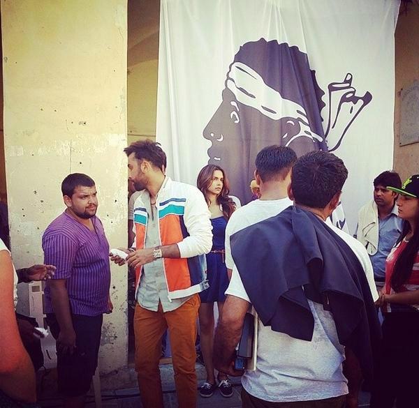 Deepika and Ranbir Kapoor spotted togehter on the sets of Tamasha