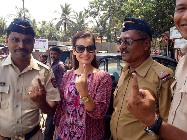 Dia Mirza Voting Picture