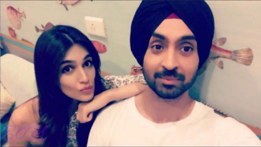 Diljit Dosanjh selfie with Kriti Sanon