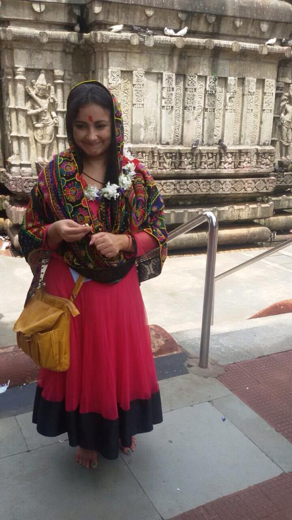 Divya Dutta at Kamakhya devi temple picture