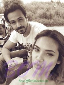 Esha Gupta selfie with Emraan Hashmi