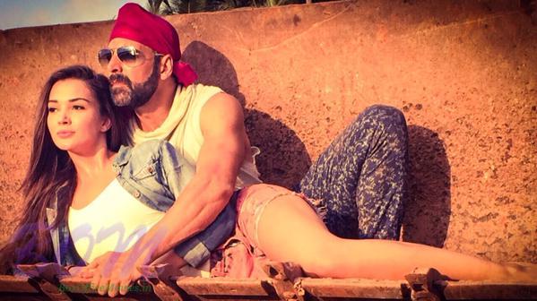 First romantic look Singh is Bling out from goa