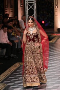 Gorgeous Bipasha Basu in a Bridal dress during ICW 2014 ramp walk