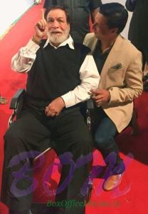 Madhur Bhandarkar ‏with great actor Kader Khan 78 at Umang Show 2016 Mumbai Police
