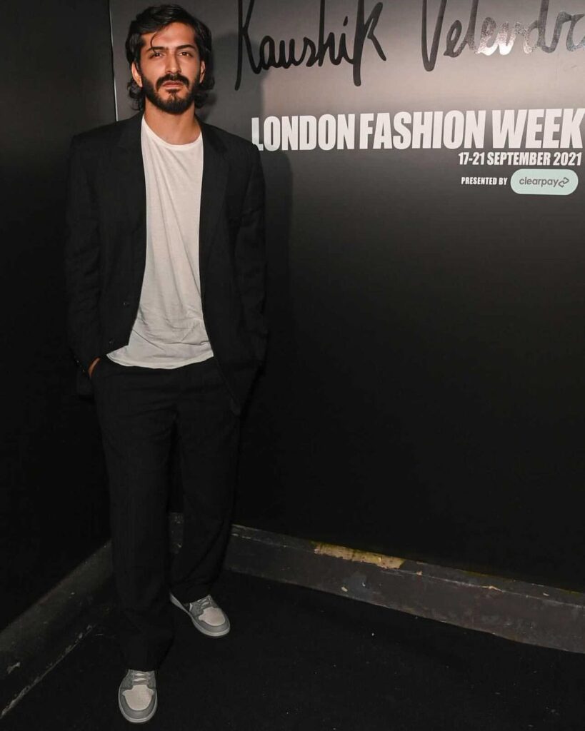 Harshvardhan Kapoor in black combination with white.