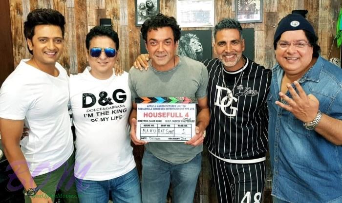 Riteish, Sajid Nadiadwala, Bobby, Akshay and Sajit Khan on Housefull 4 mahurat shot