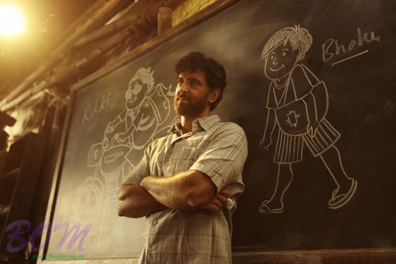 Hrithik Roshan Super 30 expression