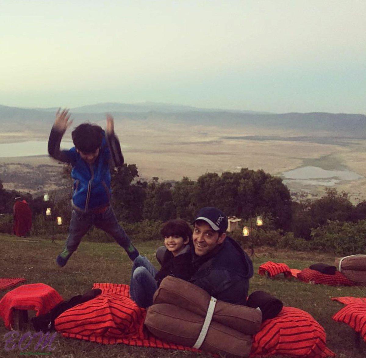 Hrithik Roshan adorable pic with his kids