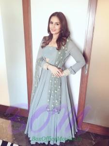 Huma Qureshi looks gorgeous while launching Nazraana jewelry collection