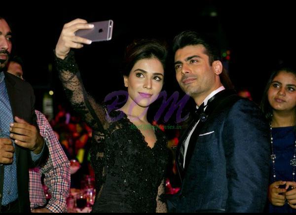 Humaima Malick selfie with Fawad Khan