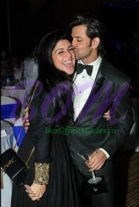 Hrithik Roshan stylish kiss picture