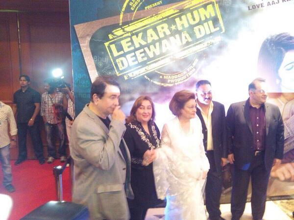Image of Kapoor Family straight up for Armaan Kapoor for Lekar Hum Deewana Dil