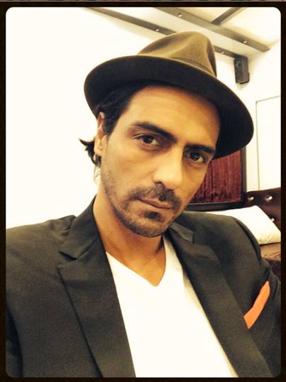 Image of the hot and dapper Arjun Rampal from the sets of his upcoming movie ‘Roy’.