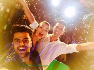 Manish Paul selfie with gorgeous Amy Jackson and handsome Akshay Kumar