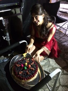 Jacqueline Fernandez picture with Birthday Cake