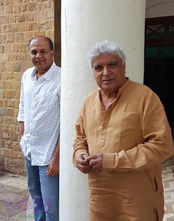 Javed Akhtar collaborates with Ashutosh Gowariker for their eighth film Panipat together
