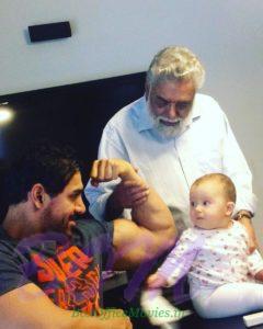 John Abraham family pic with niece