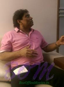 Johnny Lever while talking with Mahesh Bhatt