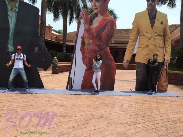 Johnny, Rosie and Khambata of Bombay Velvet strike a pose