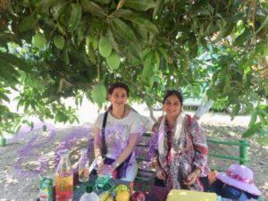 Juhi Chawla picnic under a tree just before mango going to be plucked