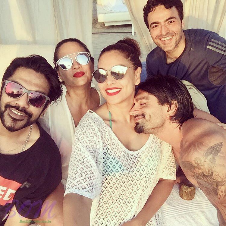 Karan Singh Grover quirky pic with Bipasha Basu and friends