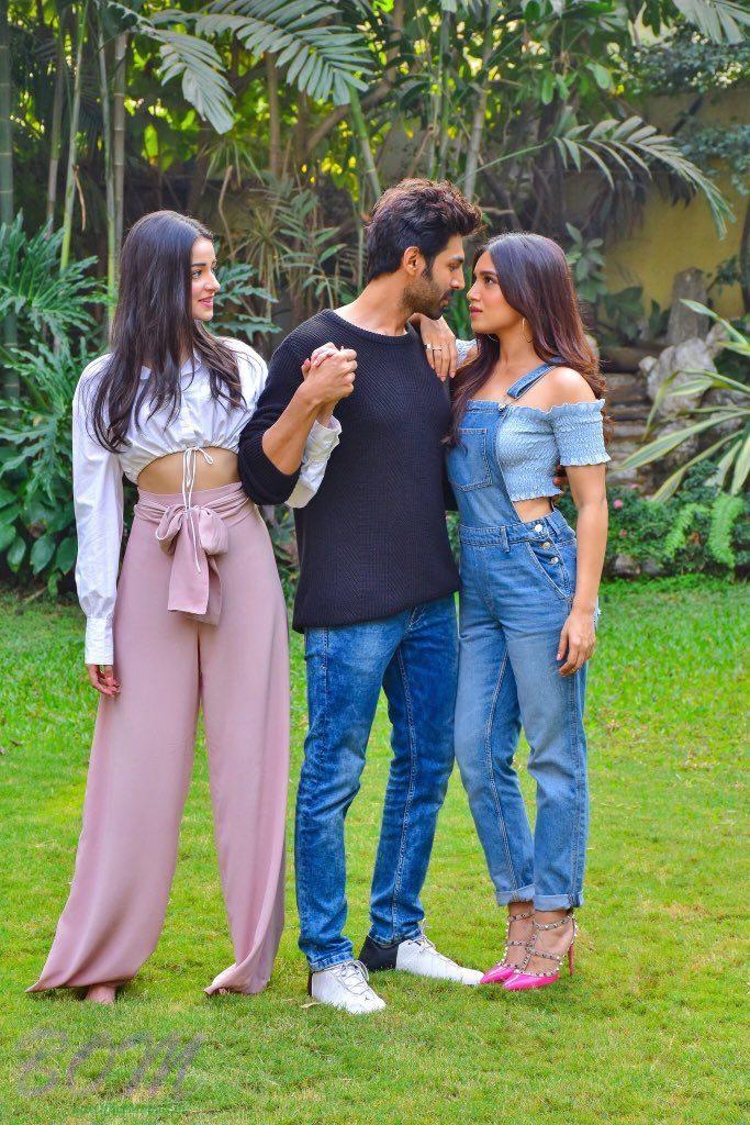 Kartik Aaryan, Bhumi Pednekar and Ananya Pandey in Pati Patni Aur Woh movie