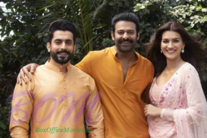 Prabhas shared cool pic with Sunny Singh and Kriti Sanon
