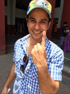 Kunal Kemmu Voting Picture