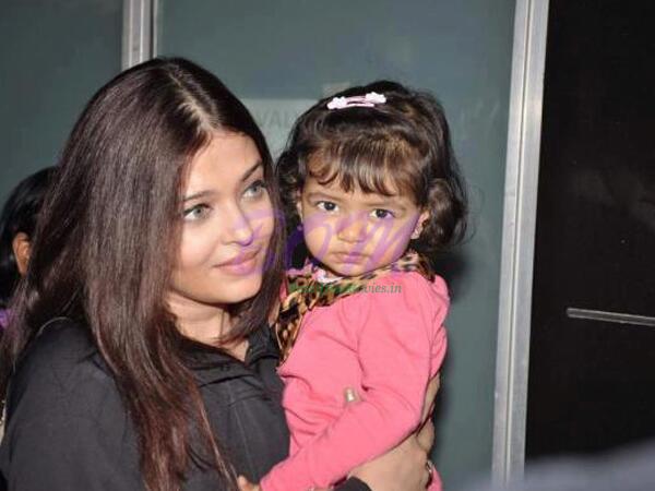 Latest pictures of Aishwarya Rai Bachchan with daughter Aaradhya Rai Bachchan