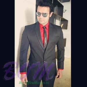 Mahaakshay Chakraborty looking best in this picture