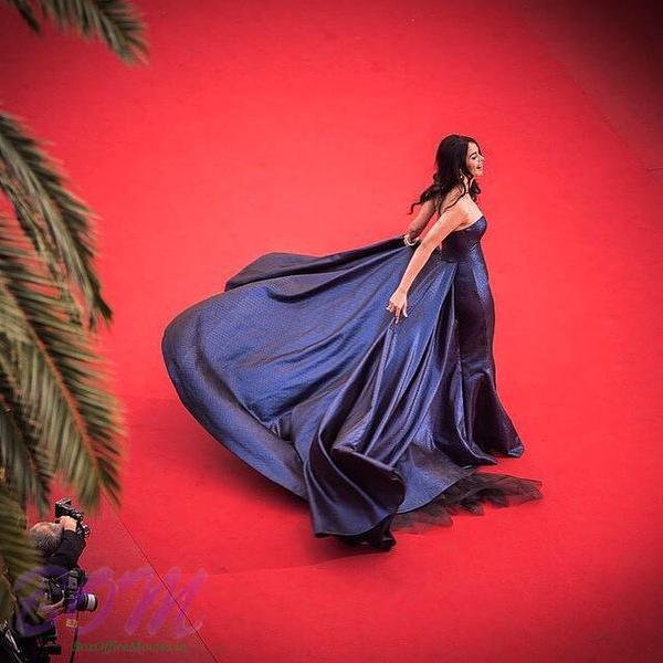 Mallika Sherawat ‏in a lovely costume while at Cannes 2015